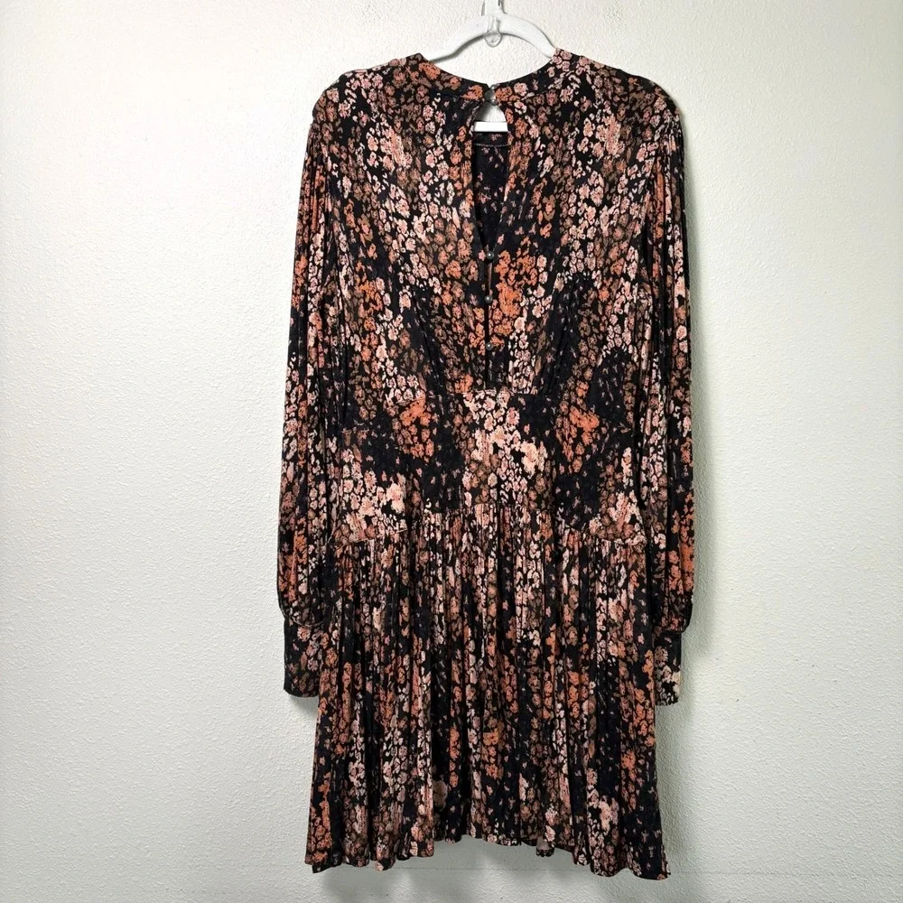 Free People Heartbeats Mini Dress Size L Black Brown Floral Jersey Retro‎ Boho